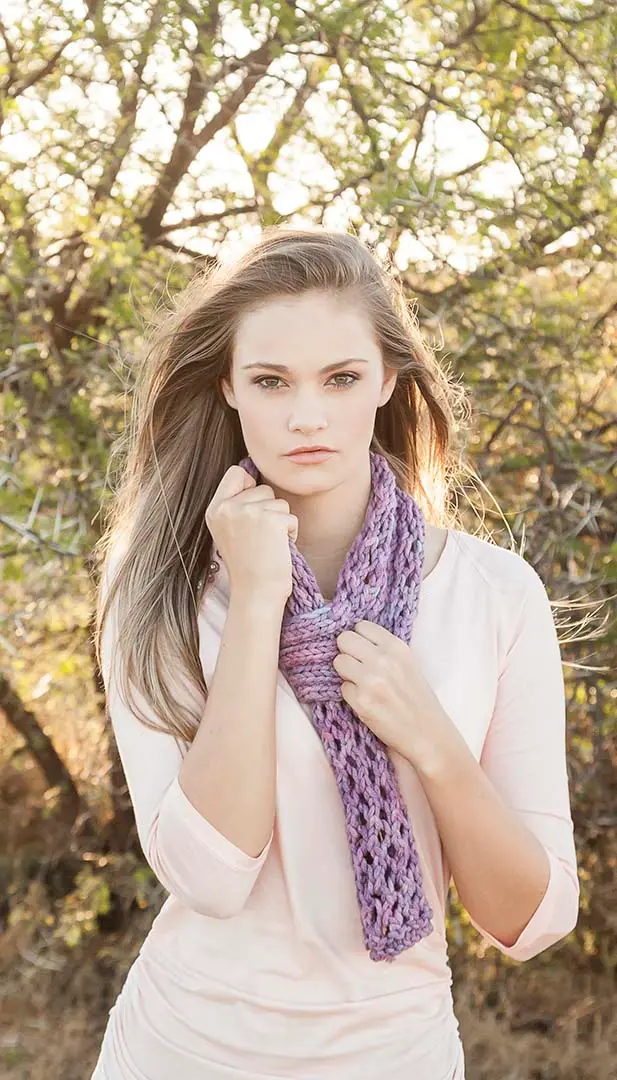 Keyhole Scarf